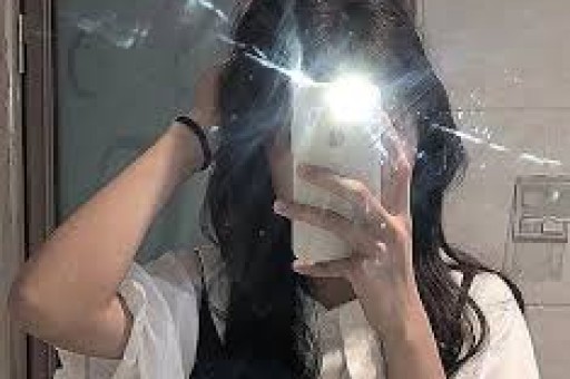 鞠婧祎陷偷漏税风波！丝芭实名举报引爆娱乐圈