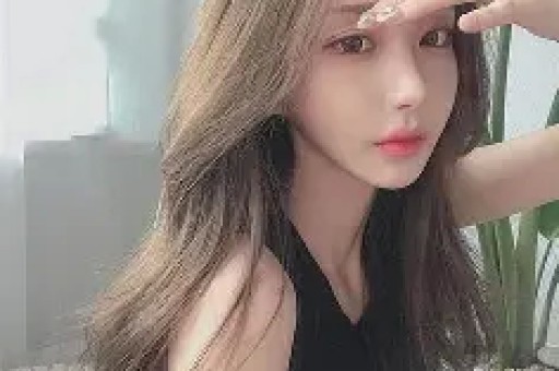 谢娜成都演唱会想看人数超35万艺人跨界为何引争议